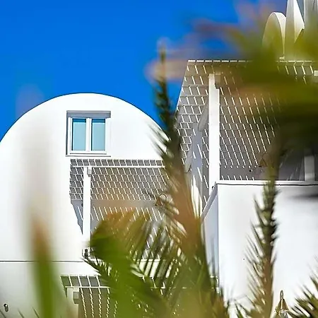 Petri Hotell Perivolos (Santorini)