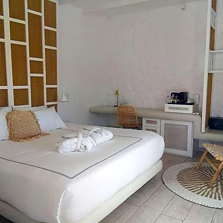Hotell Petri Perivolos (Santorini)